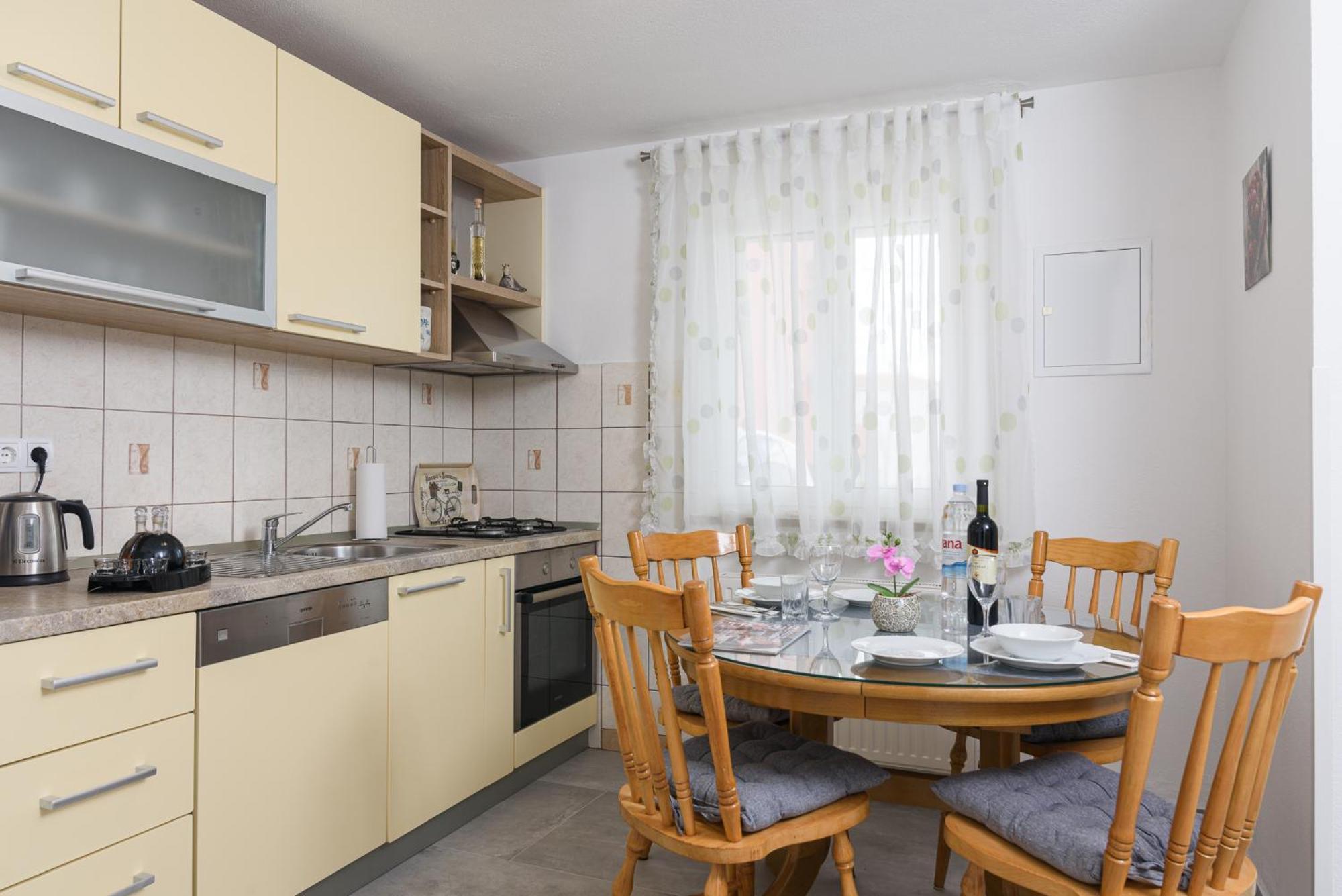 Apartman Karic Τρογκίρ Εξωτερικό φωτογραφία