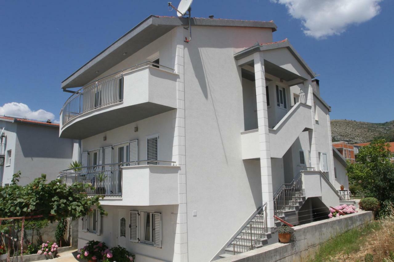 Apartman Karic Τρογκίρ Εξωτερικό φωτογραφία